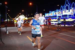 BIB: 40416
                            <button type="button" onclick="openModal(22864734)" class="btn btn-primary btn-sm float-right btn-popup" data-toggle="modal" data-target=".modal-high-quality">
                        <i class="fas fa-shopping-cart"></i> Add to Cart
                    </button>
                                            <button type="button" onclick="isThisMe(22864734, true)" class="btn btn-success btn-sm float-right btn-popup btn-isme hidden" data-toggle="tooltip" data-placement="bottom" title="นี่คือรูปของคุณใช่ไหม คลิกที่นี่เพื่อเอาเข้าอัลบั้ม">
                        <i class="fas fa-plus"></i> Add to album
                    </button>
                    <button type="button" onclick="isThisMe(22864734, false)" class="btn btn-warning btn-sm float-right btn-popup btn-isnotme hidden">
                        <i class="fas fa-ban"></i> Remove from album
                    </button>